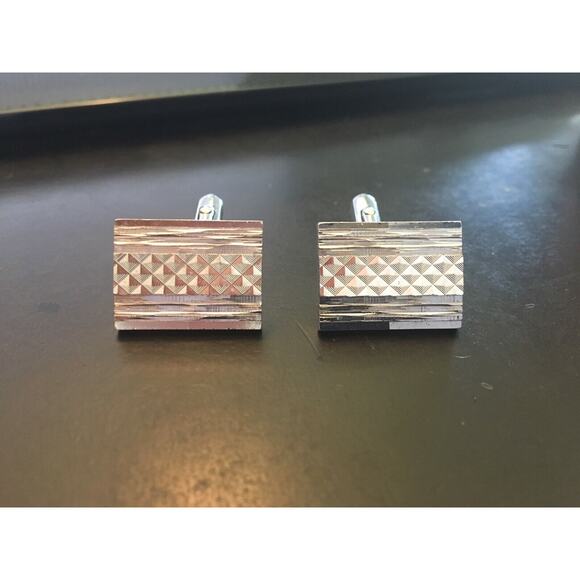 VTG Silver Tone Cufflinks with Etched Design - Picture 1 of 2